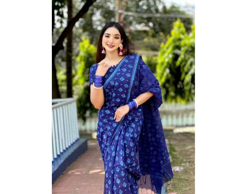 Aarong Cotton Suti Saree with Rubber Skin Print. Factory Price - Save $34