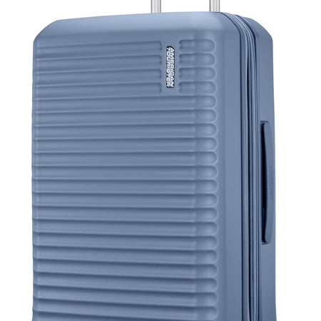 American Tourister 30"