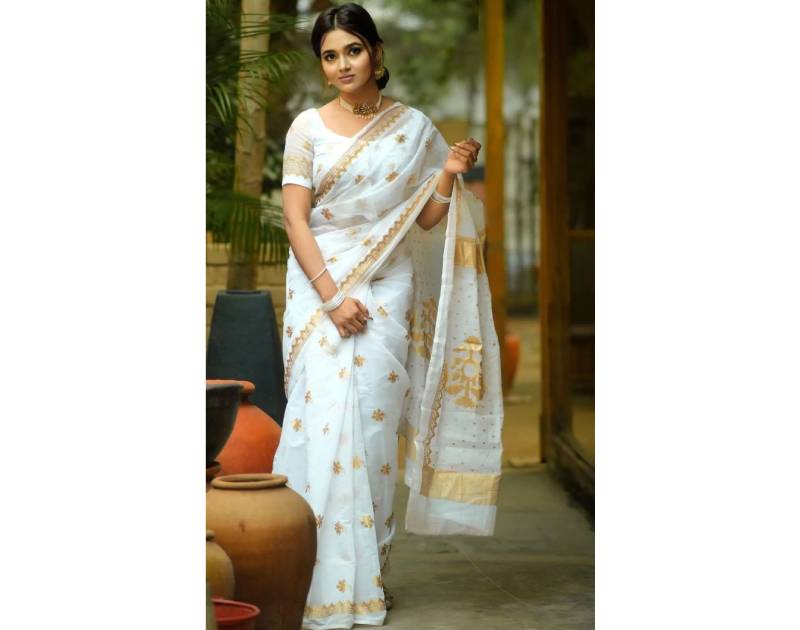 Premium Semi Muslin Saree with Skin & Apsan Print White Color – 14 Hath Length | Matching Blouse Piece Included. Factory Price - Save $20